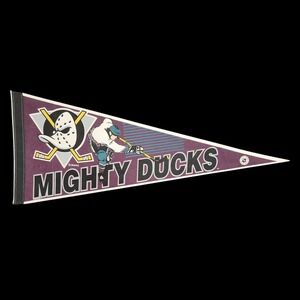 Vintage Disney Mighty Ducks Felt‎ Pennant 30" Licensed Wincraft PLEASE READ